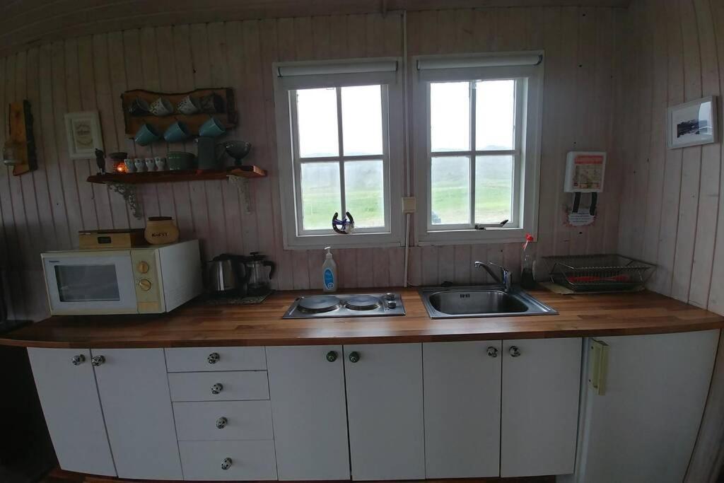 Cosy Cottage-Alfabakki-With Hot Tub Stori-Bakki Eksteriør bilde